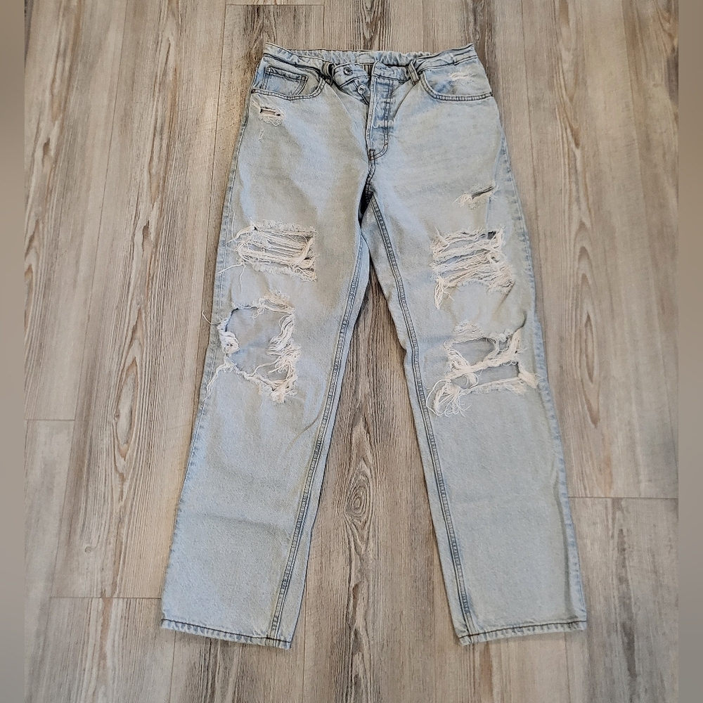Trendy Light Blue Ripped Boyfriend Jeans